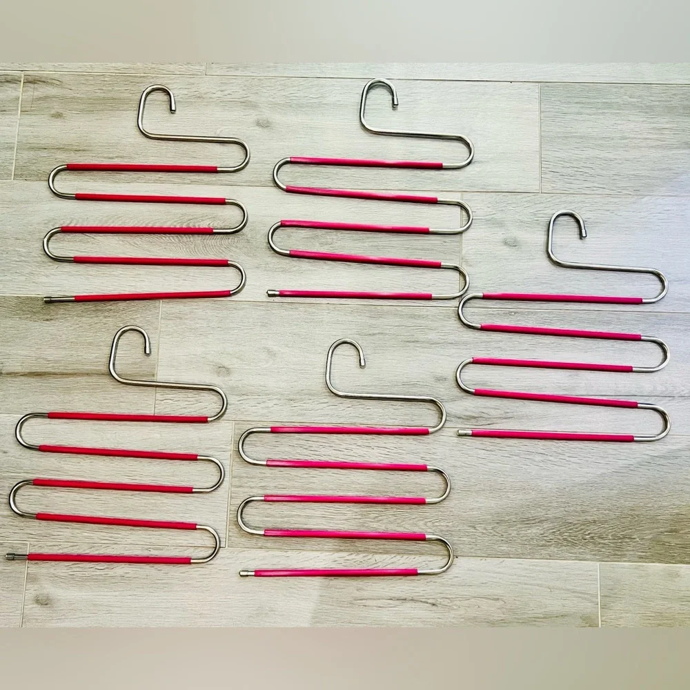 ⭐️3/$27⭐️ Bundle of 10 Pink Multi-Layer Hangers
